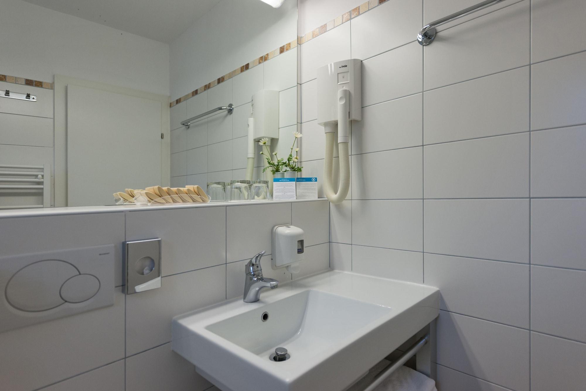 Maistra Select Koversada Naturist Apartments ヴルサル エクステリア 写真